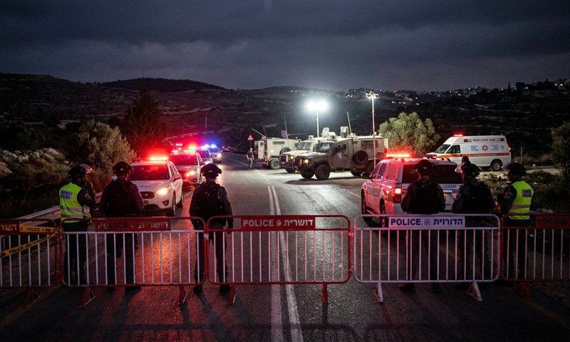 מארב ליד קריית ארבע: רבש"ץ נפצע בראשו בתקיפה