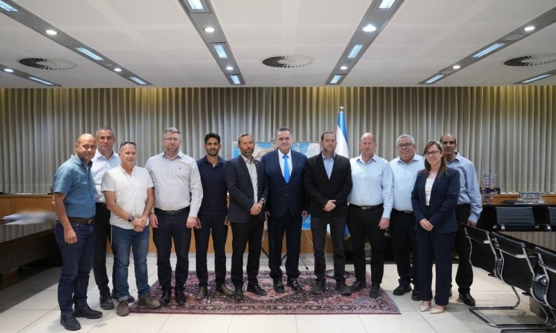עיתונאי הבידור סויסה תוקף את כ"ץ: "איזה איש מטומטם"