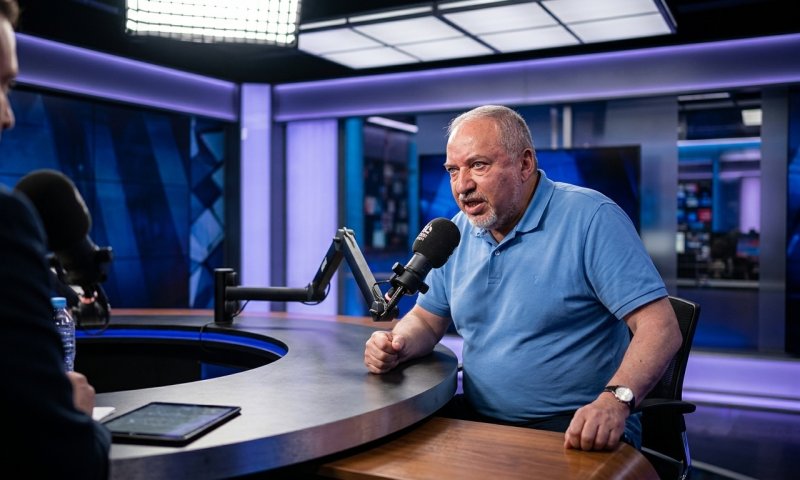 פורום שבים הביתה תוקף את ליברמן: "שיגעון מסוכן"