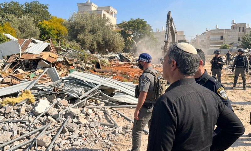 בן גביר חגג את הריסת המבנה הבלתי חוקי ה-10,000 ברמלה