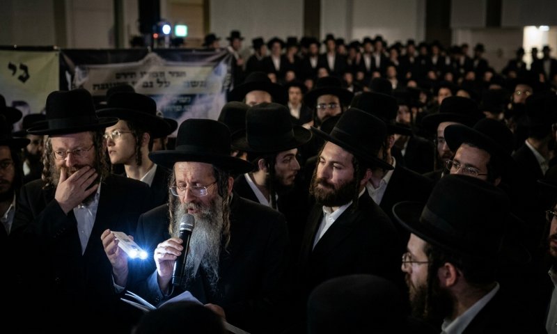הרב ברזובסקי בהקלטות סתר: "חרדי שלא לומד תורה - שיתגייס"