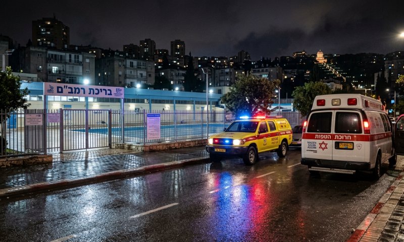 פעוט כבן שנתיים כמעט טבע בבריכה ציבורית בחיפה