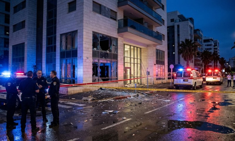 תושב יפו נעצר בחשד שהשליך רימון על מתחם יוקרה בתל אביב