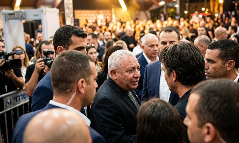 השב"כ סירב לאבטח את גדי איזנקוט