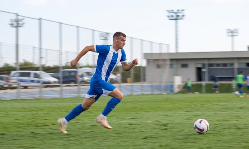 מכבי תל אביב בודקת את ניקולה מאראש לחיזוק ההגנה