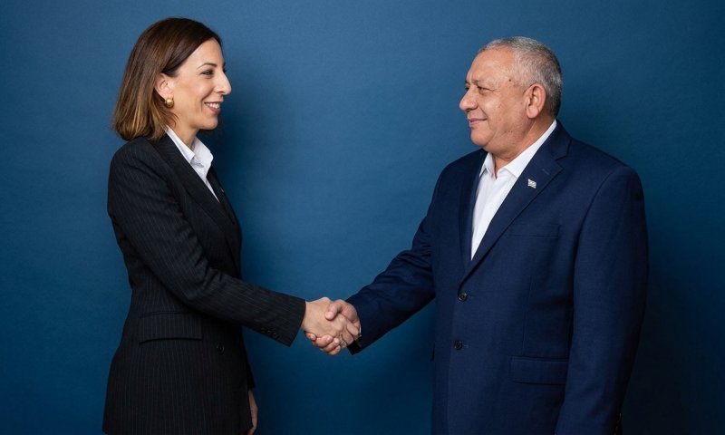 אוחנה חכמון וניר חג'בי מצטרפים למפלגת איזנקוט