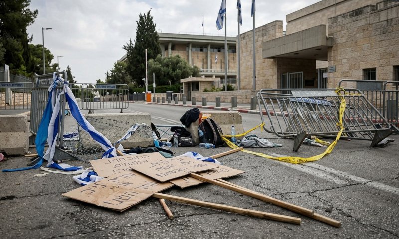 ולדמן בפאנל טלוויזיוני: "צנגאוקר חנקה אותי פיזית מחוץ לקריה"