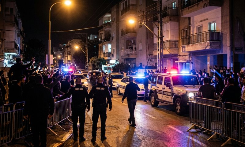 בית המשפט המחוזי: 18 חשודים בפרעות מול בית סולברג יישארו במעצר
