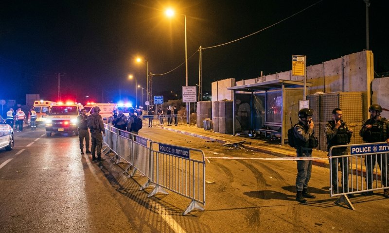 פיגוע דריסה בצומת גוש עציון: ארבעה פצועים, המחבל חוסל