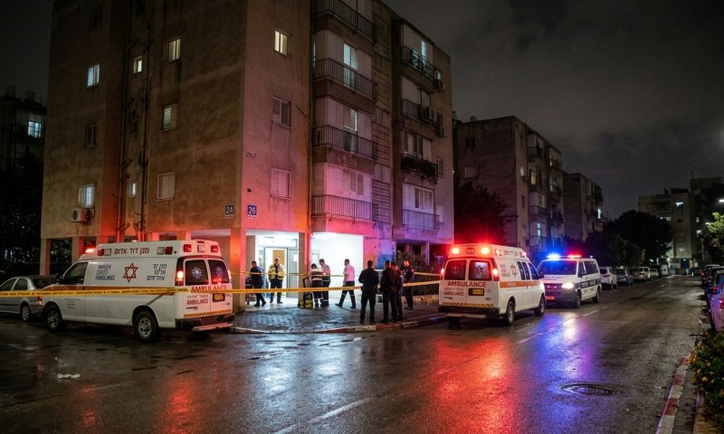 גבר נמצא מת בביתו בבאר שבע עם פציעות בגופו - המשטרה חוקרת