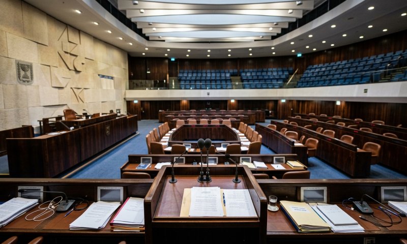יהדות התורה איימה להצביע נגד ש"ס והציונות הדתית - והקואליציה נסוגה