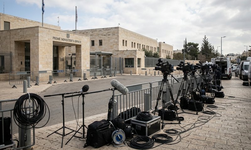 חדד מתקיף בבית המשפט: "הפרקליטות פוליטית - שיסירו את המסכות"
