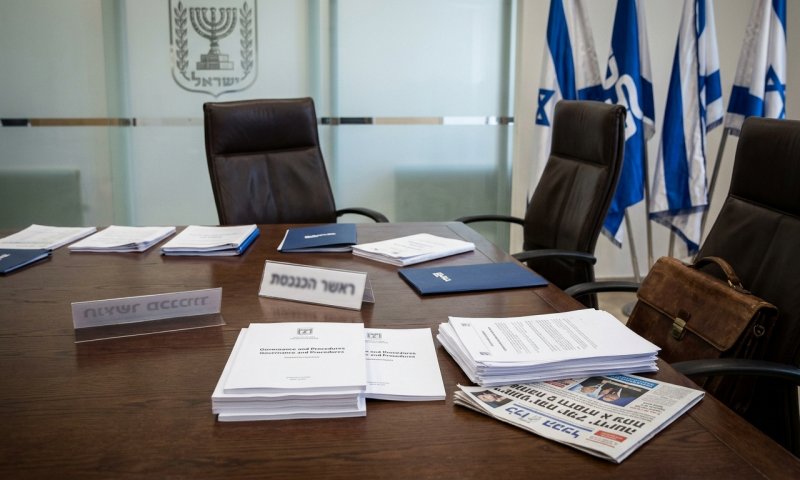 ברקת מכחיש שניסה להדיח את נתניהו
