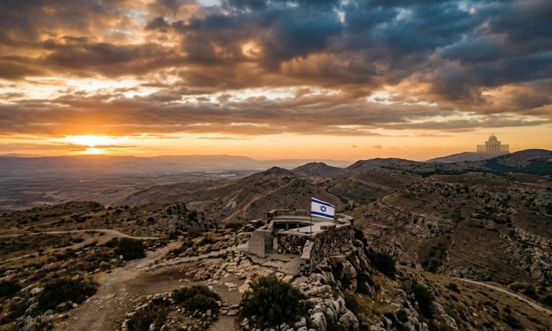 קולומביה מכירה בריבונות ישראל על הגולן ופורשת מהתביעה בהאג