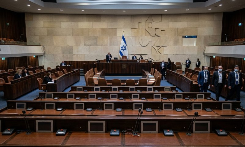 כץ קרא לעודה "מחבל" ועודה השיב "יודונאצי": עימות פיזי בכנסת