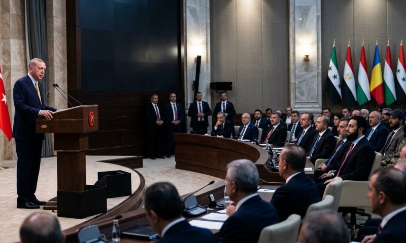 סוריה: המגעים הביטחוניים עם ישראל הוקפאו אחרי התקיפה