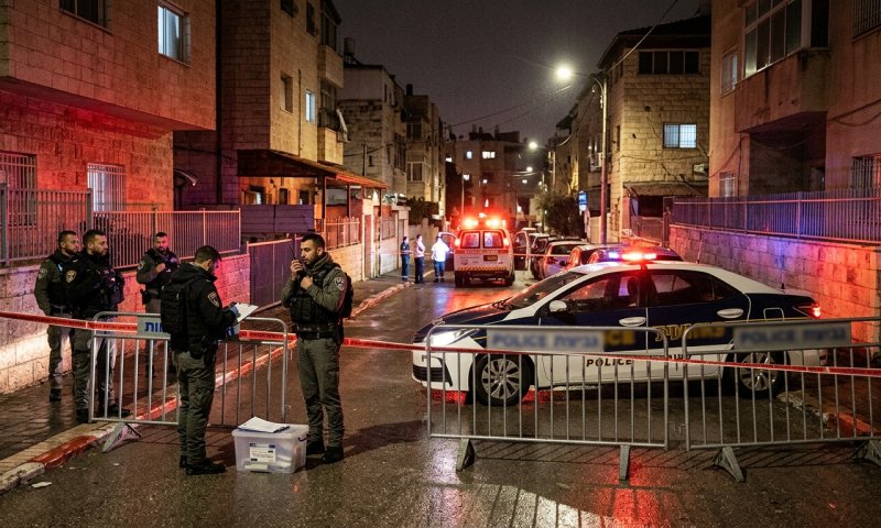 תושב אכסאל בן 21 נעצר עם שני אקדחים בדרכו לסכסוך