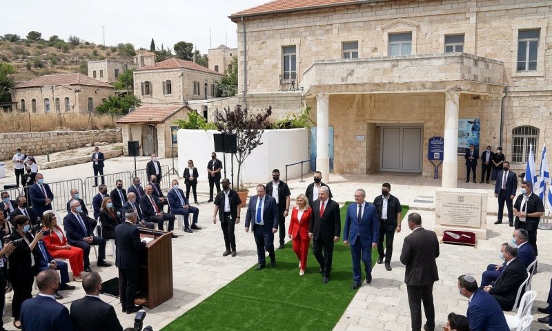 נתניהו הניח אבן פינה למרכז מורשת מבצע יונתן בעטרות
