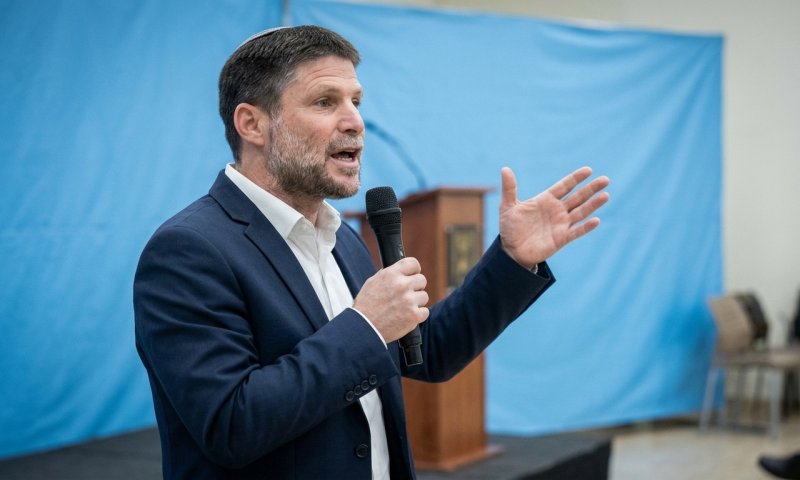 סמוטריץ' הכריז על ביטול הסכמי חברון - משרד החוץ הכחיש מיד