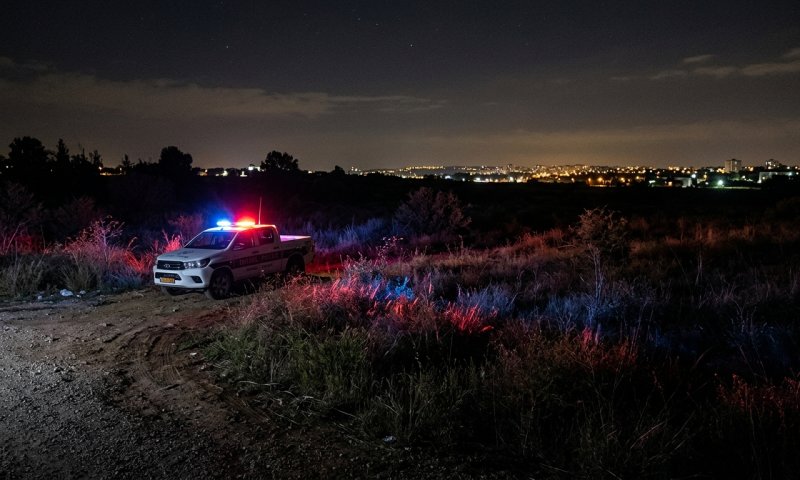 גופת גבר אותרה בשטח פתוח סמוך לרחובות