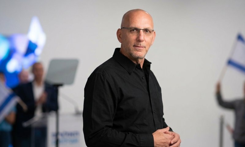 איש השב"כ לשעבר דביר קריב מצטרף לישראל ביתנו