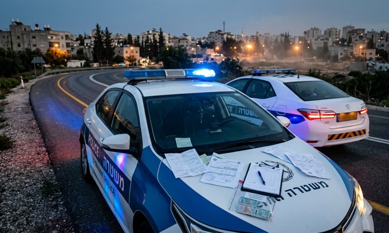 עורך דין מטירה נעצר בחשד לזיוף מסמכים לנהגים פסולים