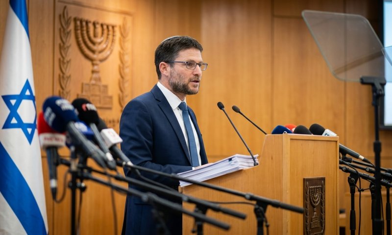 האוצר מוריד תחזית צמיחה ל-2026 בגלל הלחימה - אבל גובה יותר מסים