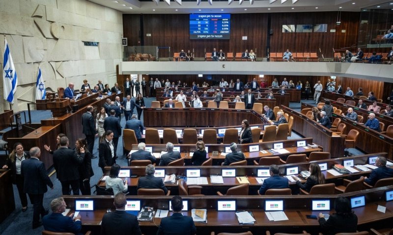 הכנסת הארכה את שירות החובה ל-32 חודשים - פחות ממה שצה"ל דרש