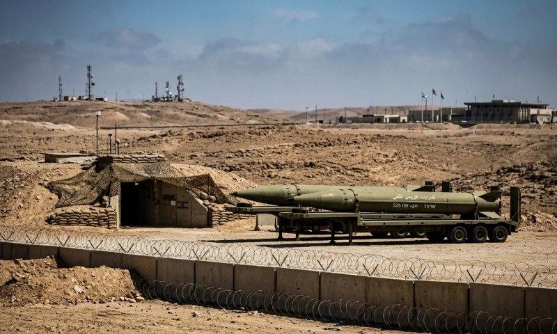 שגריר ישראל נגד טראמפ: "איראן תשתמש בטילים נגד שכנותיה"