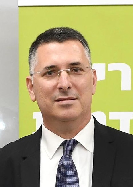 גדעון סער