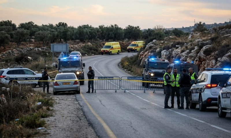 רכב נגנב עם ילדה בת 8 בשומרון: היא נמצאה בשלום, מצוד אחר החשוד