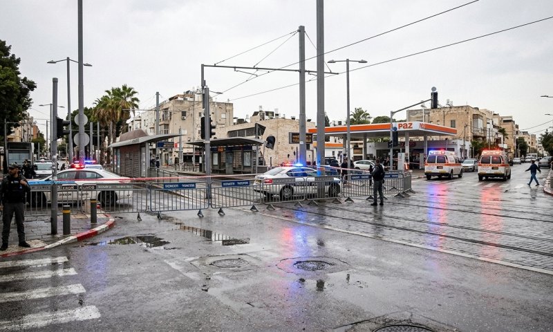 חשד לרכב ממולכד ביפו: אזור בלומפילד נחסם, הרכבת הקלה עצרה