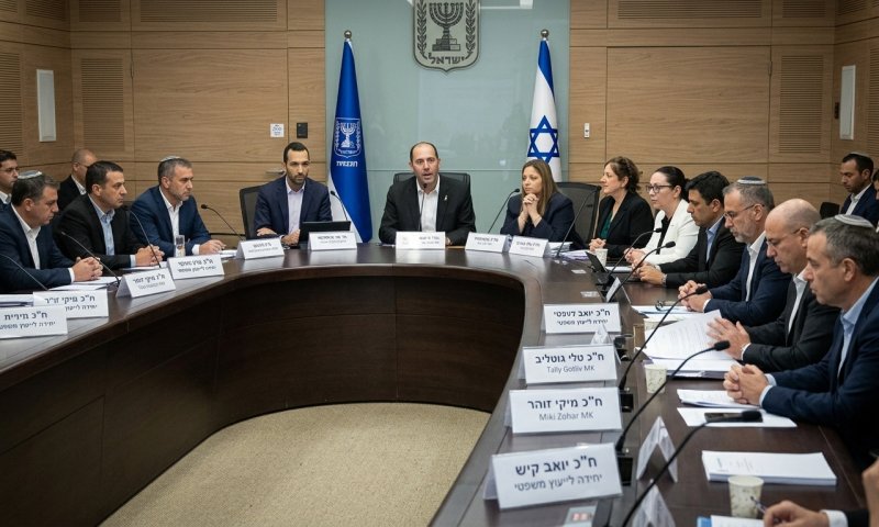 ועדת הכנסת אישרה: מפונים יוכלו להצביע ותעמולת AI תסומן בבחירות