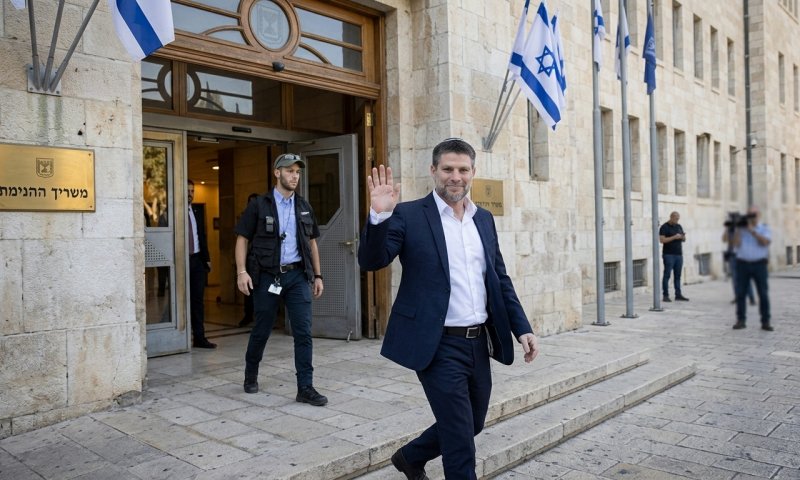 סמוטריץ' חושף: שקלתי להתפטר אחרי ה-7 באוקטובר
