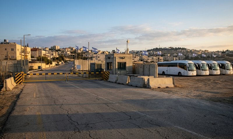 אלוף פיקוד המרכז הורה: ממחר יוסרו המגבלות על כניסת פועלים פלסטינים ליישובי יו"ש