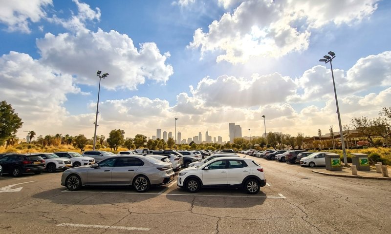 התראת חום מחר באזורי המזרח: "אסור להשאיר ילדים ובעלי חיים ברכב"