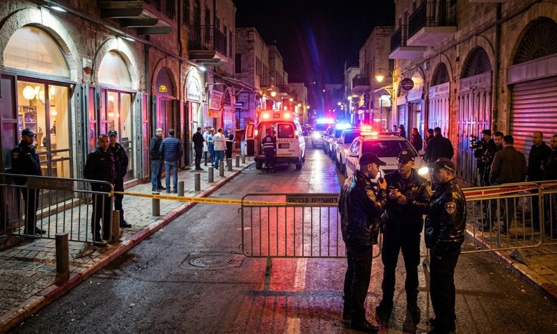 ירי בבית קפה ביפו: צעירה בת 22 נפצעה קשה